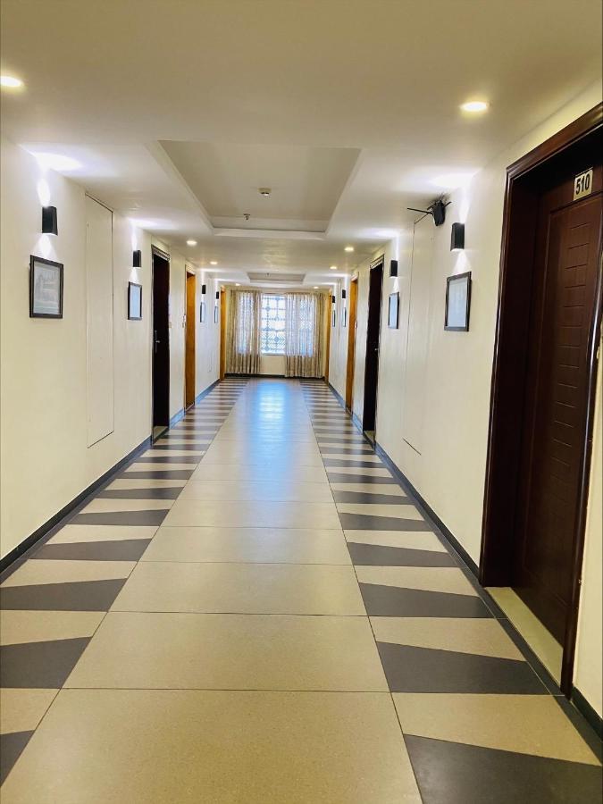 Apricot Hotel , Ahmadabad Zewnętrze zdjęcie