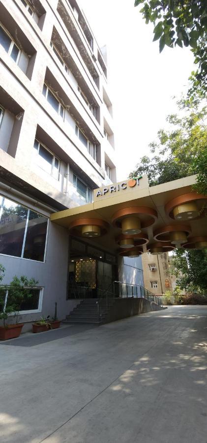 Apricot Hotel , Ahmadabad Zewnętrze zdjęcie